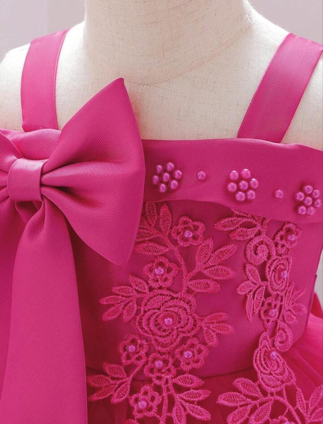 Young Girl Solid Color Splice Mesh & Satin Open Shoulder Outfit 1768216 Young Girl Solid Color Splice Mesh & Satin Open Shoulder Outfit 1768216