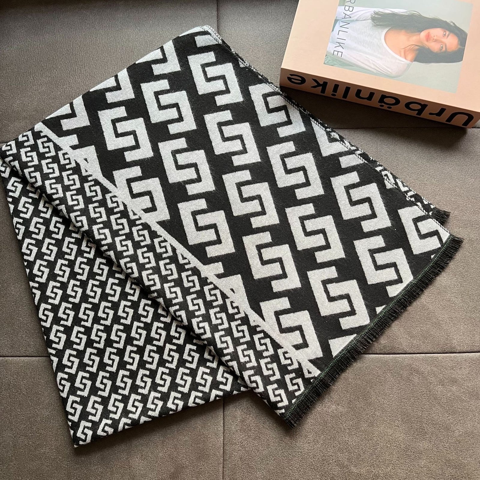 Women's Scarves 475434 Women's Scarves 475434