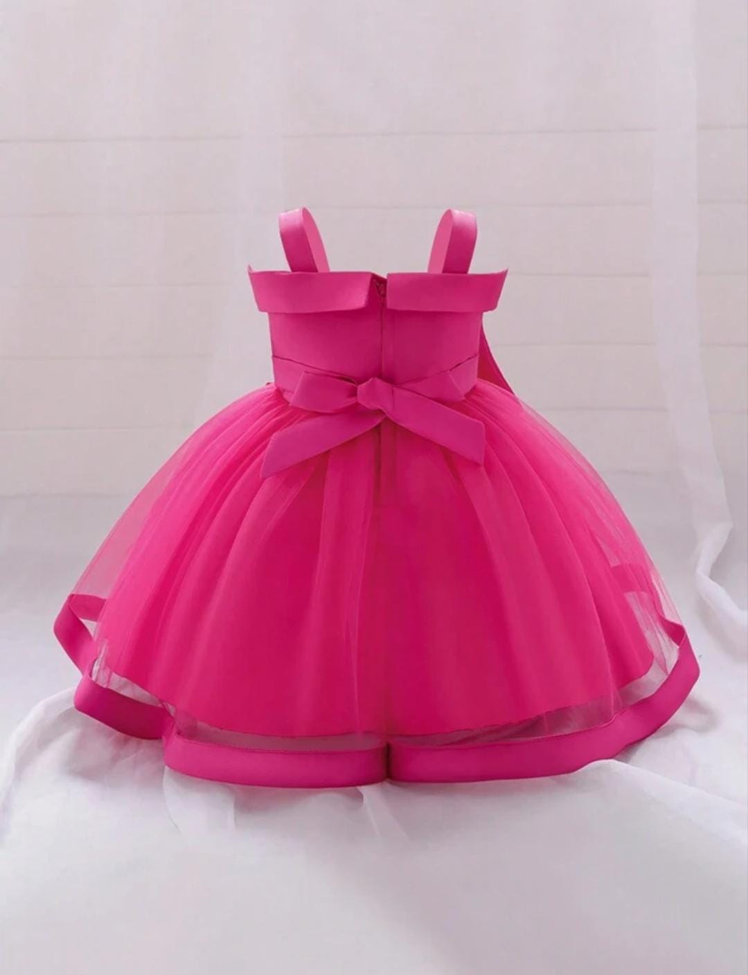 Young Girl Solid Color Splice Mesh & Satin Open Shoulder Outfit 1768216 Young Girl Solid Color Splice Mesh & Satin Open Shoulder Outfit 1768216