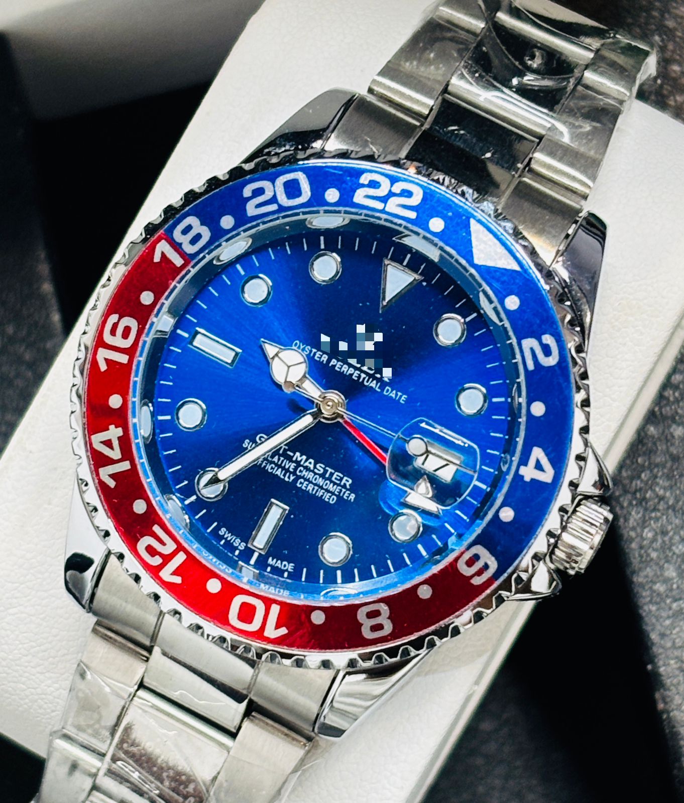 Men's Stylish Stainless Silver Watch W9923 Men's Stylish Stainless Silver Watch W9923
