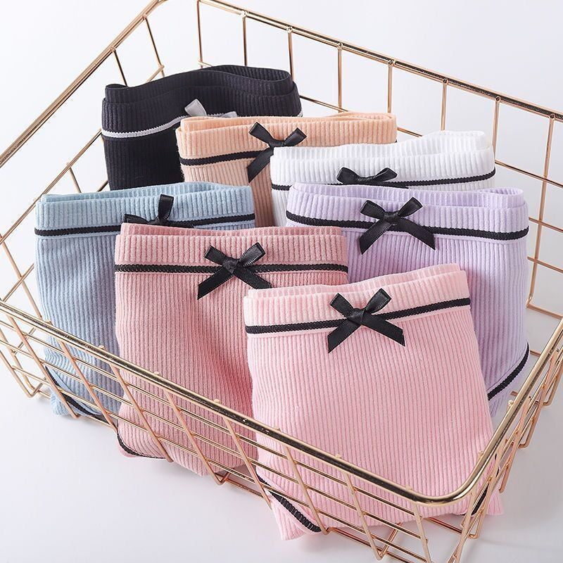 4 Pcs Women 's Brief 496909 - Free Size 4 Pcs Women 's Brief 496909 - Free Size