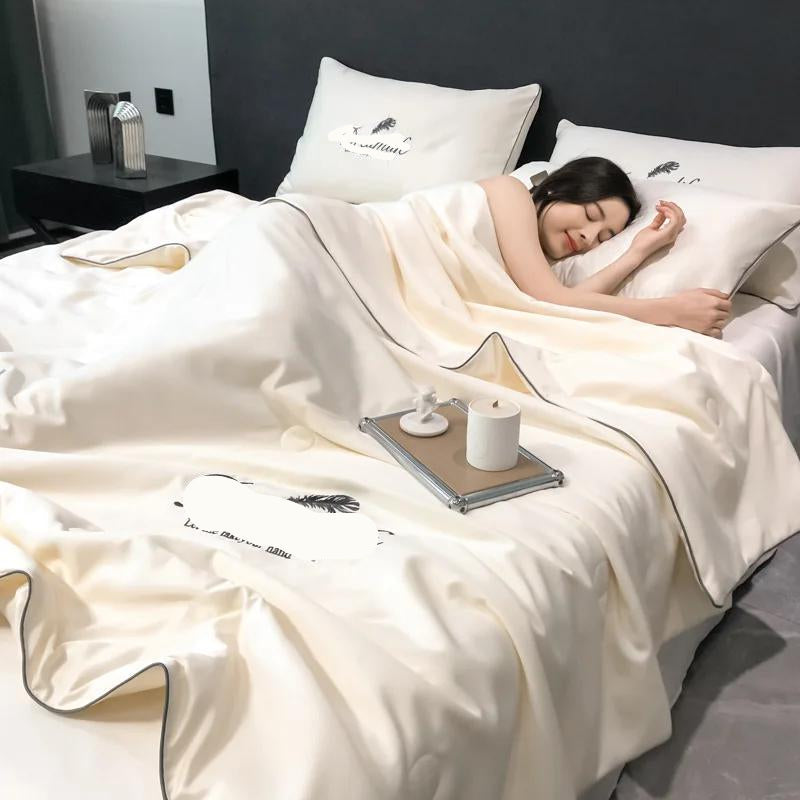 4 Piece Set Luxury Home Summer Comforter Set Embroidered Breathable Thin Blanket 4 Piece Set Luxury Home Summer Comforter Set Embroidered Breathable Thin Blanket