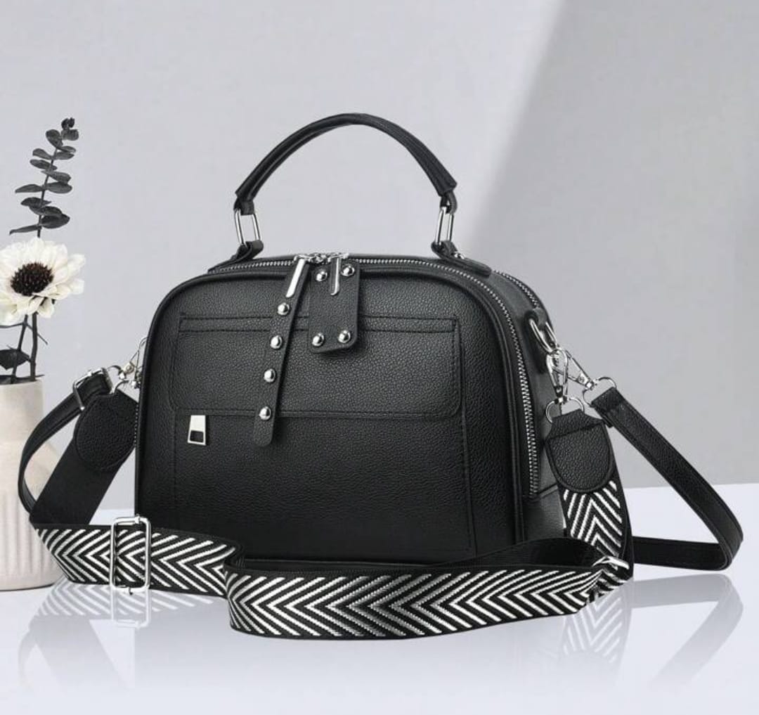 Large Capacity Multi-Pockets Leather Crossbody Bag B815 Large Capacity Multi-Pockets Leather Crossbody Bag B815
