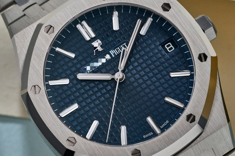 Royal Oak Blue Dial And Steel W0002 - TUZZUT Qatar Online Shopping