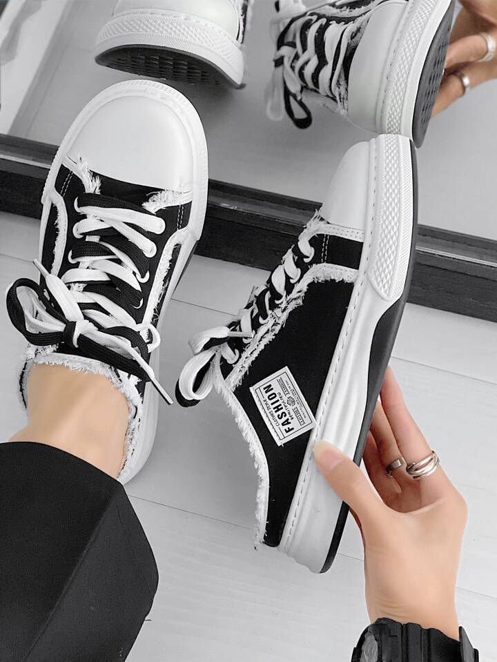 Men Lace-Up Front Mule Sneakers 936394 (40) Men Lace-Up Front Mule Sneakers 936394 (40)
