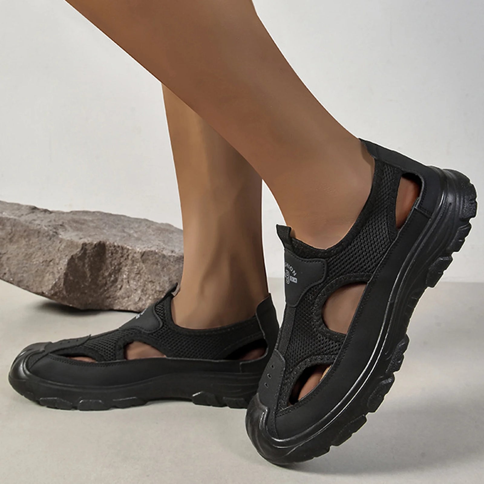 Men's Closed Toe Sandals BS72 Men's Closed Toe Sandals BS72