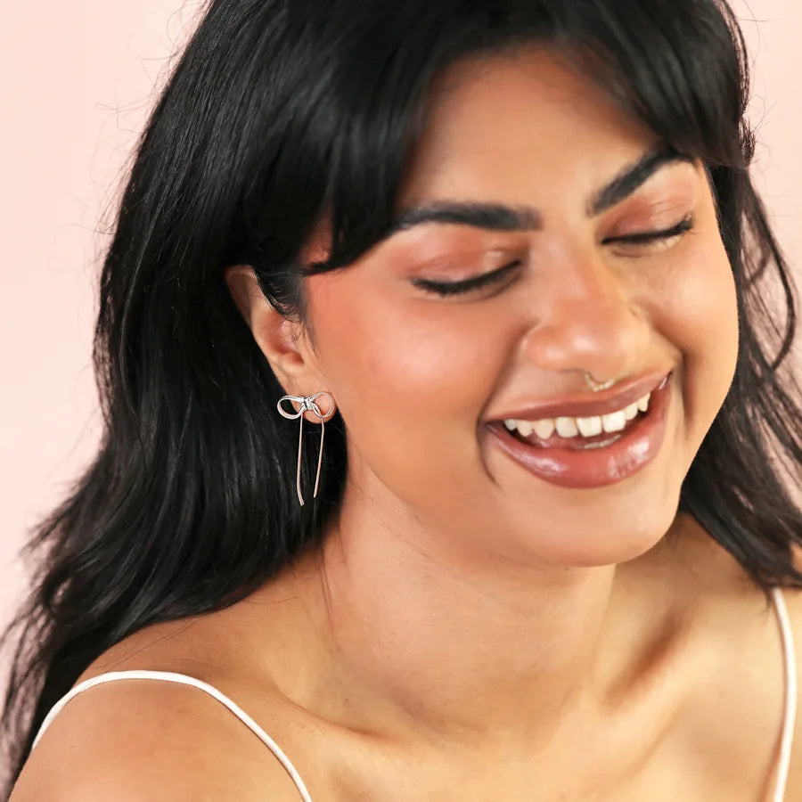 Bow Snake Chain Statement Stud Earrings in Silver B369 Bow Snake Chain Statement Stud Earrings in Silver B369