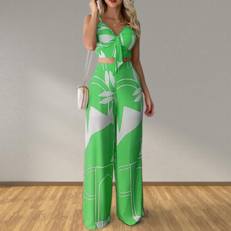 2 Pcs Women's Sleeveless Plant/Vegetable/Fruit Pants Set L 419528 2 Pcs Women's Sleeveless Plant/Vegetable/Fruit Pants Set L 419528