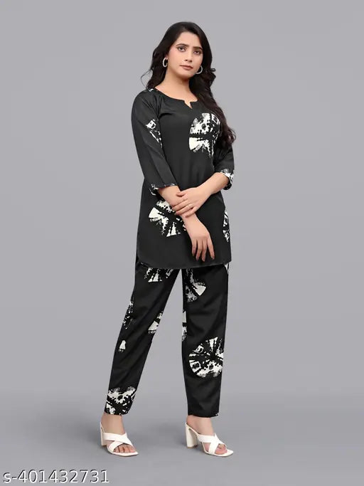 Women's Floral Printed Cotton Polyester Mix Fabric Night suit Pajama Co-Ord Set - VKT1200