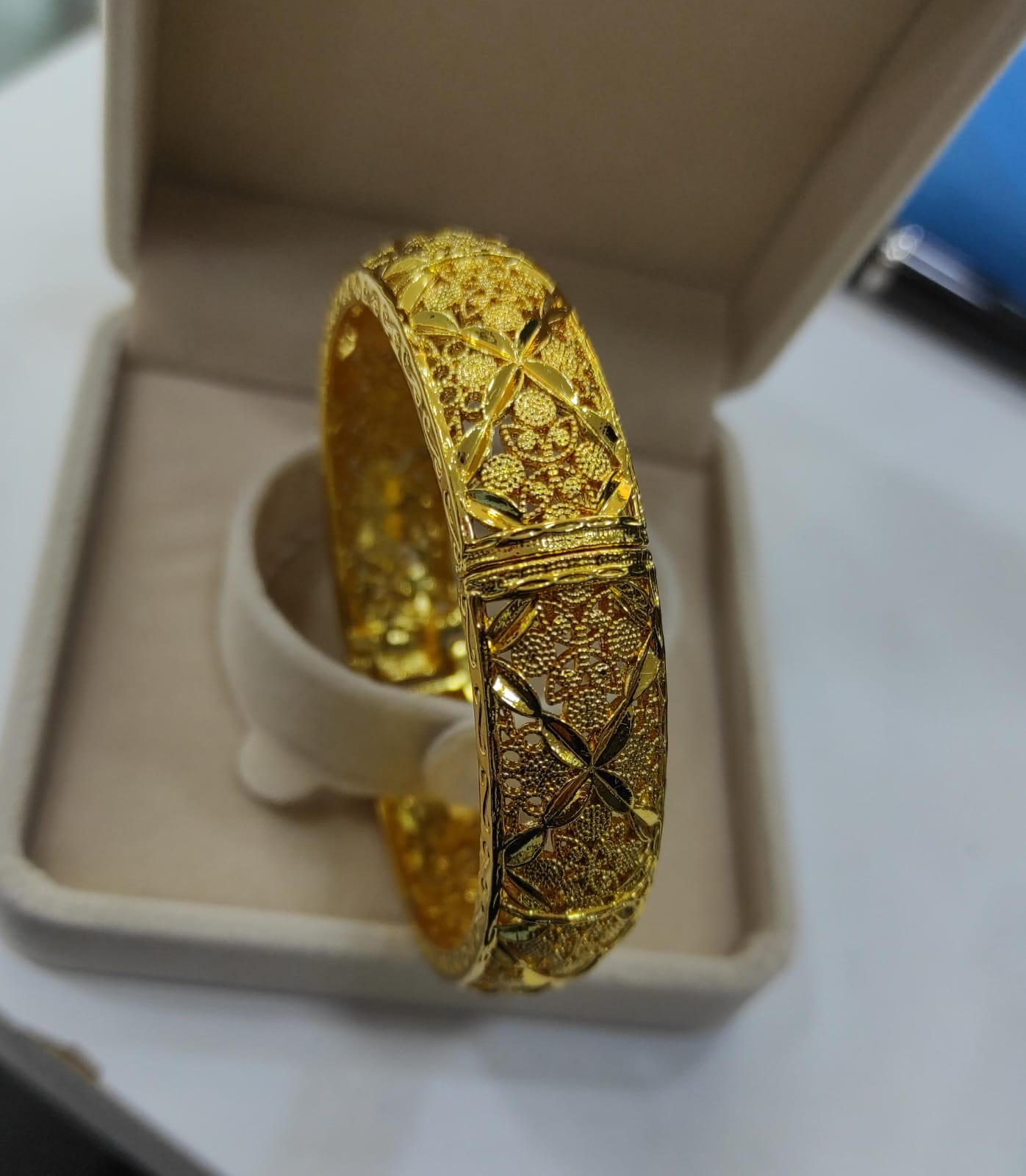Karey Rajwadi Openable Bangle X4887024 Karey Rajwadi Openable Bangle X4887024