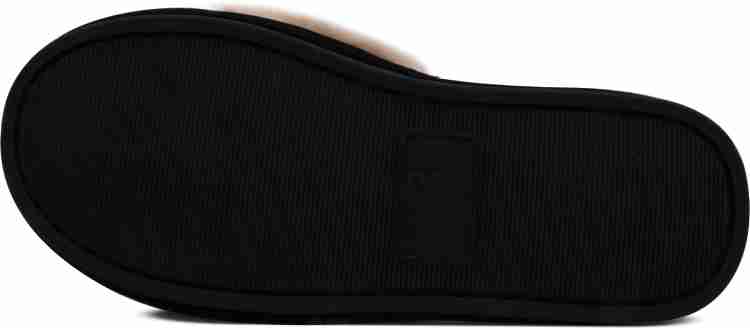 Women's Black Faux Fur Soft Fuzzy Slippers B681569 Women's Black Faux Fur Soft Fuzzy Slippers B681569