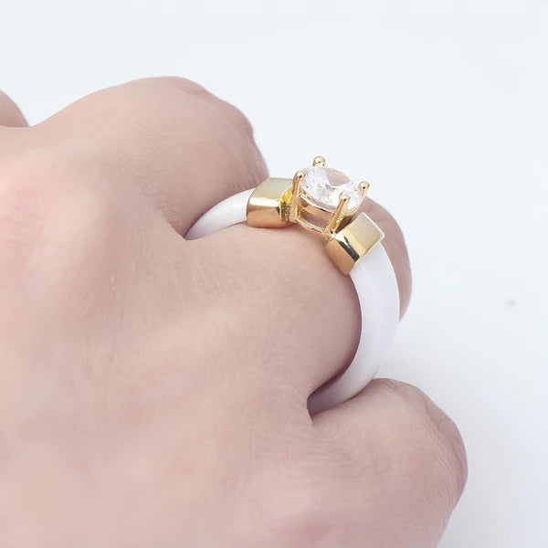 White Cubic Zirconia Finger Ring FR11 White Cubic Zirconia Finger Ring FR11