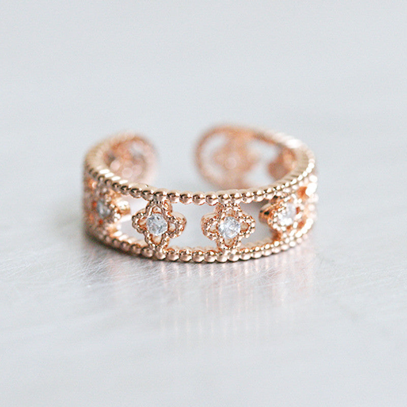 Clover Band Ring Cuff FR500