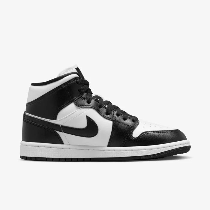 White-on-White Black Classic Shoes BV1111 White-on-White Black Classic Shoes BV1111