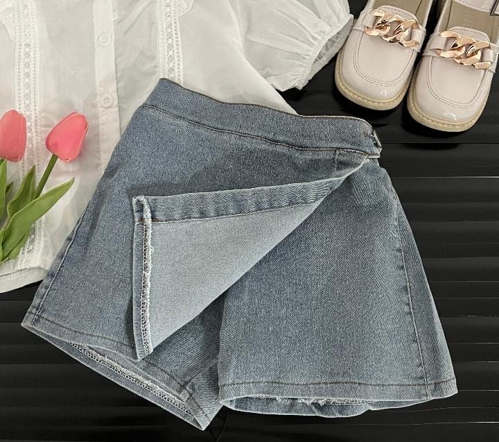 Girls Suit Lace Hollow Shirt Fake Two Denim Shorts 285166 Girls Suit Lace Hollow Shirt Fake Two Denim Shorts 285166