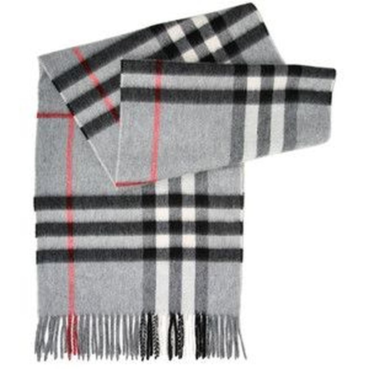 Classic Plaid Scarf in Mid Grey S277915054 Classic Plaid Scarf in Mid Grey S277915054