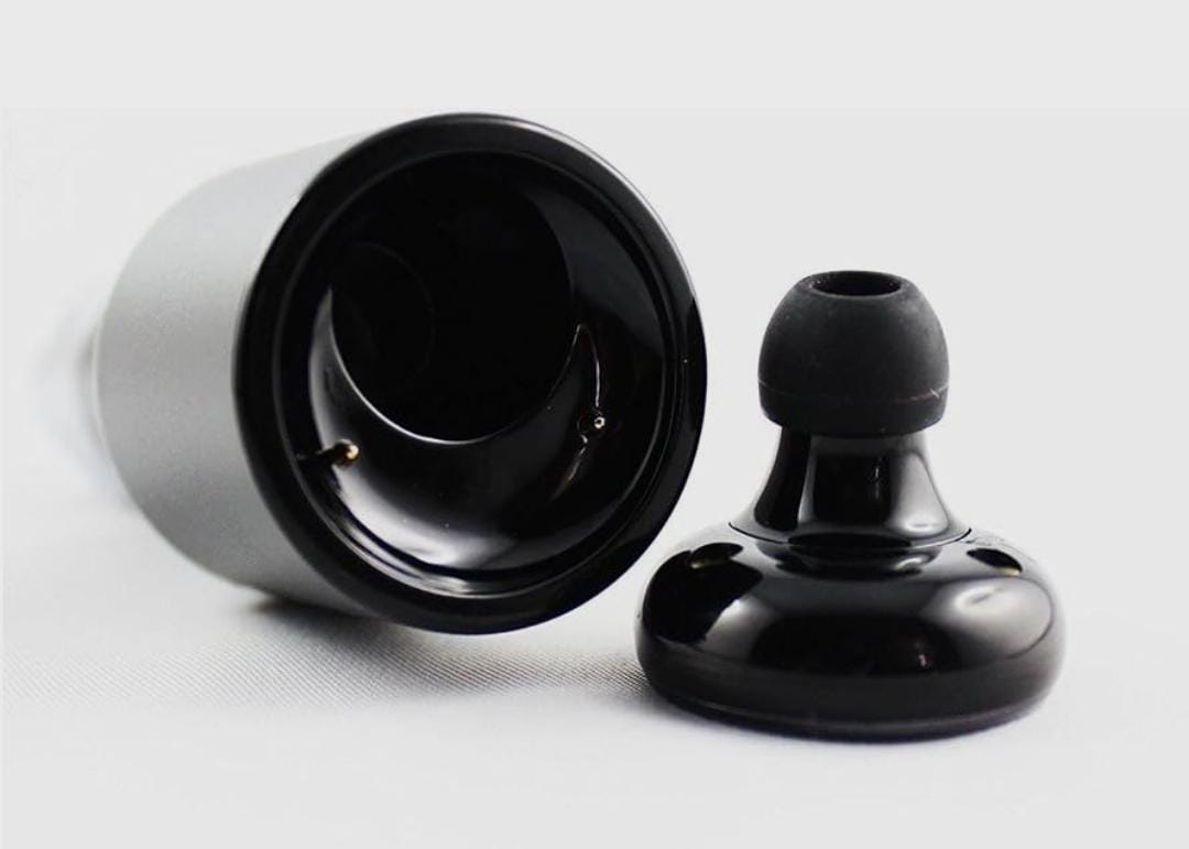 Mono Bluetooth Headset Car Charger CM20 Mono Bluetooth Headset Car Charger CM20