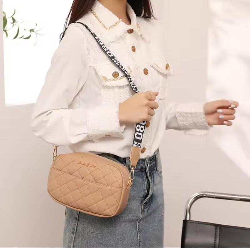 New Fashion Casual Lingge Embroidered Single Shoulder Bag 407559