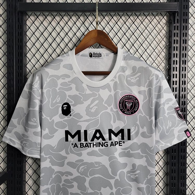 NEW A Bathing Ape BAPE x Inter Miami Camo Tee White CL3250 NEW A Bathing Ape BAPE x Inter Miami Camo Tee White CL3250
