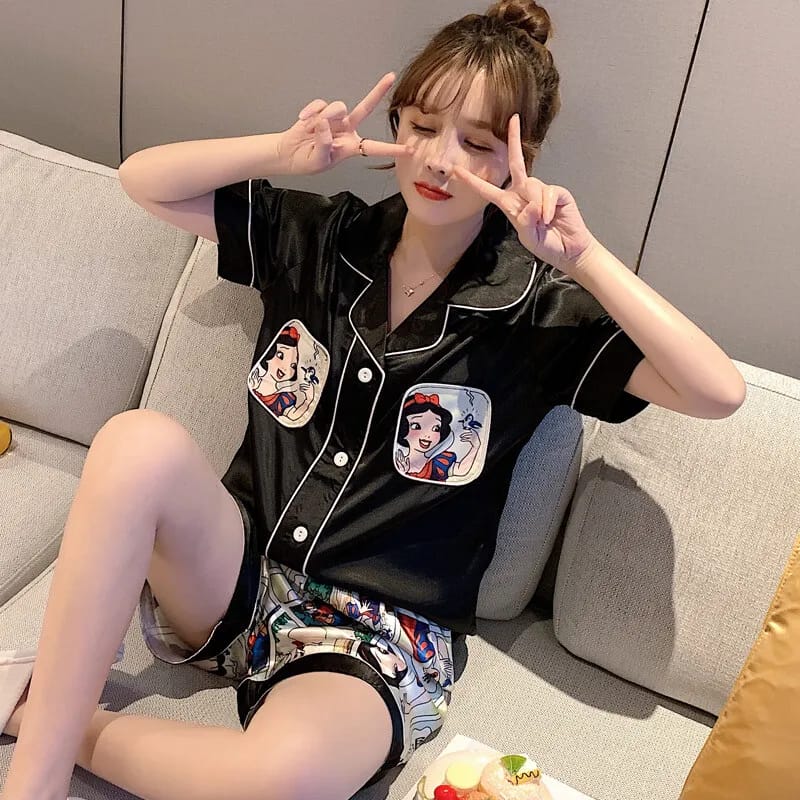 Snow White Print Summer Satin Silk Pajama Set Short Sleeve Top Shorts Women's S2984007 Snow White Print Summer Satin Silk Pajama Set Short Sleeve Top Shorts Women's S2984007