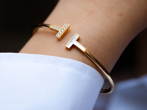 Wire Bracelet Yellow Gold Diamonds T7210 - TUZZUT Qatar Online Shopping