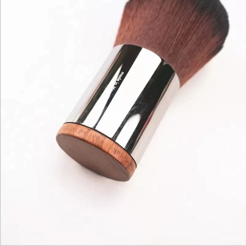 Make Up Brush - Makeup Forever - Tuzzut.com Qatar Online Shopping