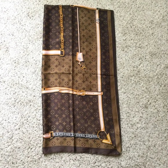 Silk Scarf Shawl Lock and Chain Print 485682 Silk Scarf Shawl Lock and Chain Print 485682