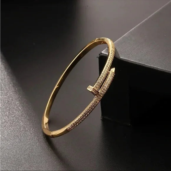 Luxury Zirconia Nail Bangle Bracelet BB99 - TUZZUT Qatar Online Shopping