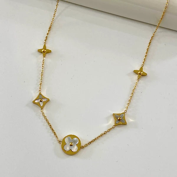 Four Leaf Clover Flower Necklace FN66
