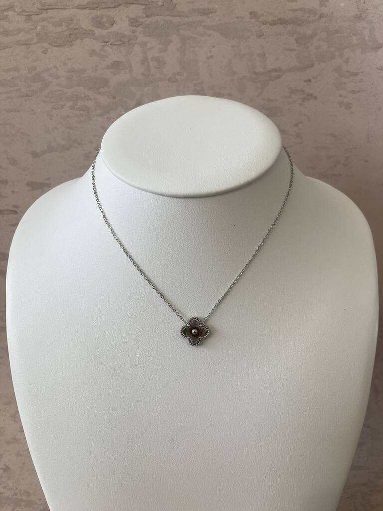Single Silver Clover Necklace CN066 Single Silver Clover Necklace CN066
