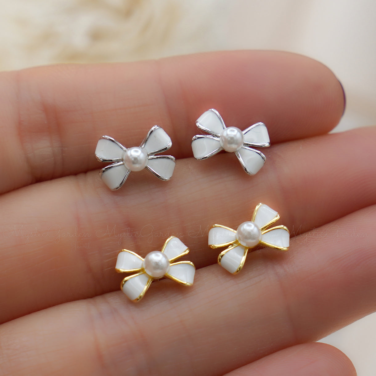White Pearl Ribbon Earrings W66 White Pearl Ribbon Earrings W66