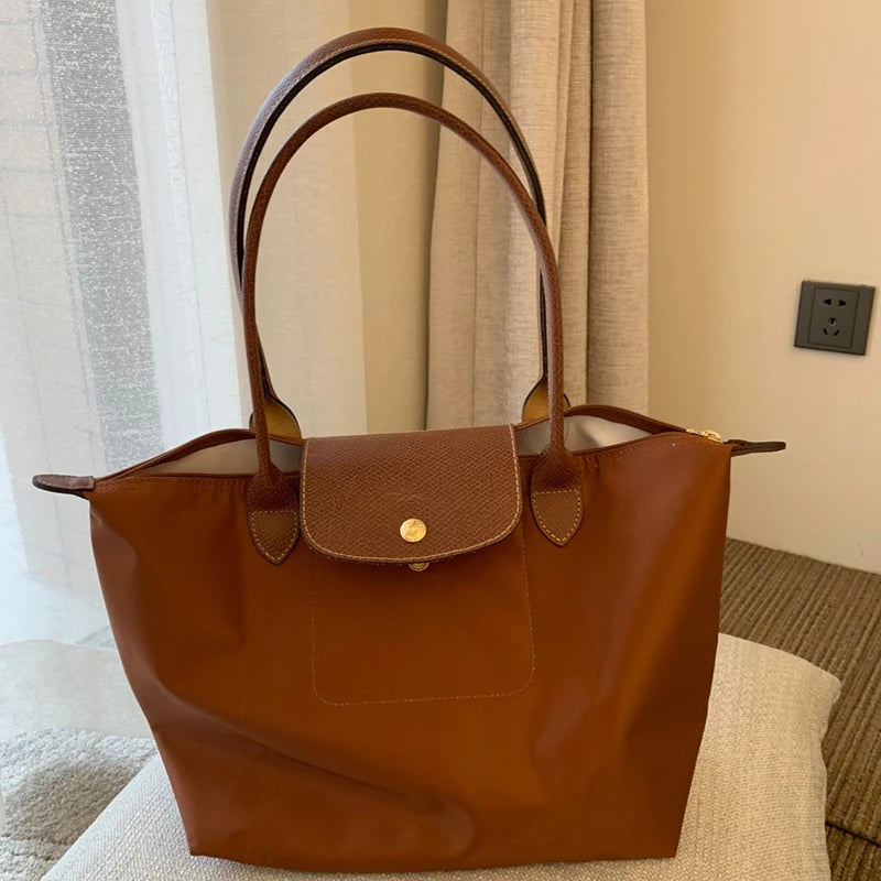 Sasha Textured Tote Bag with Zip Closure and Double Handle S47901278 Sasha Textured Tote Bag with Zip Closure and Double Handle S47901278