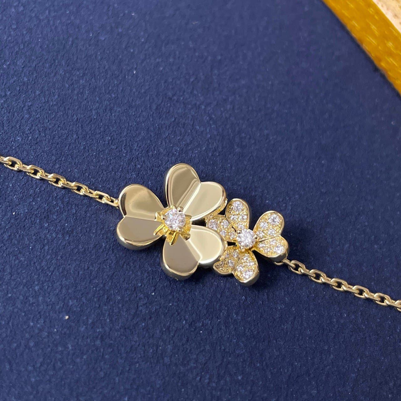 Frivole Gold Diamond Bracelet 504891336 Frivole Gold Diamond Bracelet 504891336