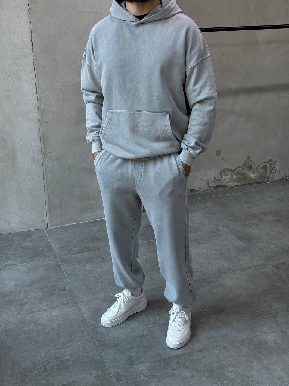 Fashionable Light Gray Tracksuit with Hood TZ1205