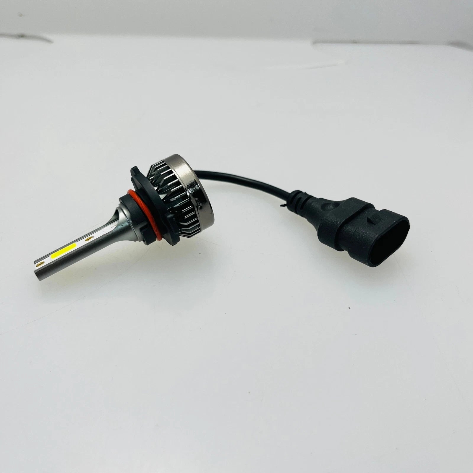 LED Headlight Bulb L9987259 LED Headlight Bulb L9987259