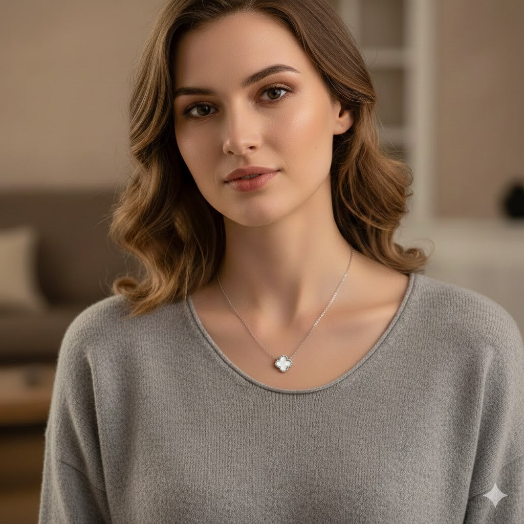 White Silver Single Clover Necklace CN097 White Silver Single Clover Necklace CN097