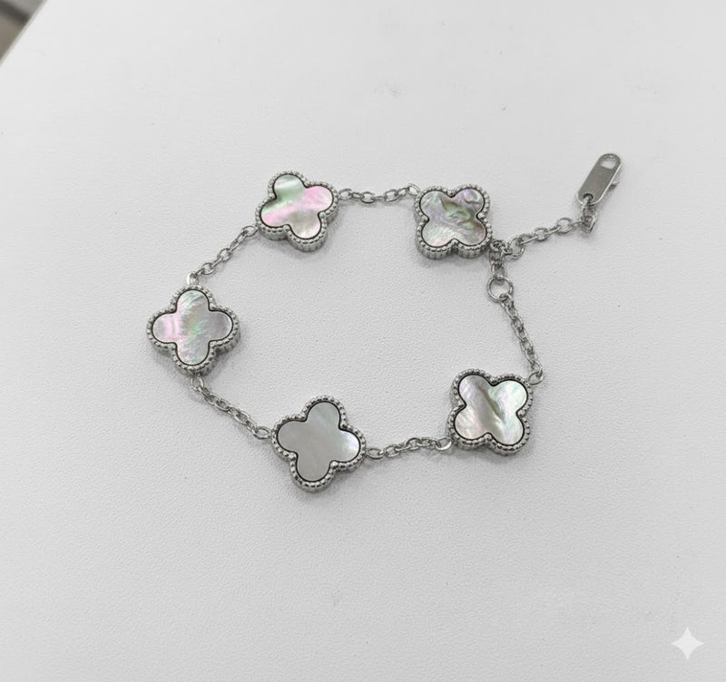 White Silver 5 Motifs Bracelet B0266