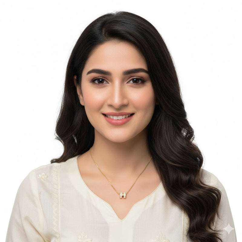 Geometric Pendant Shiny Necklace N8200