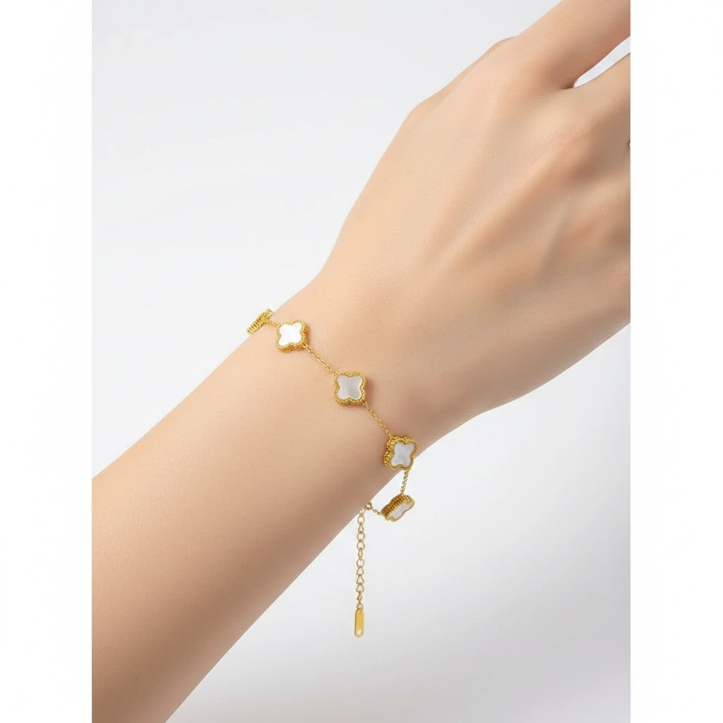 Clover Chain Bracelet CB0144 Clover Chain Bracelet CB0144
