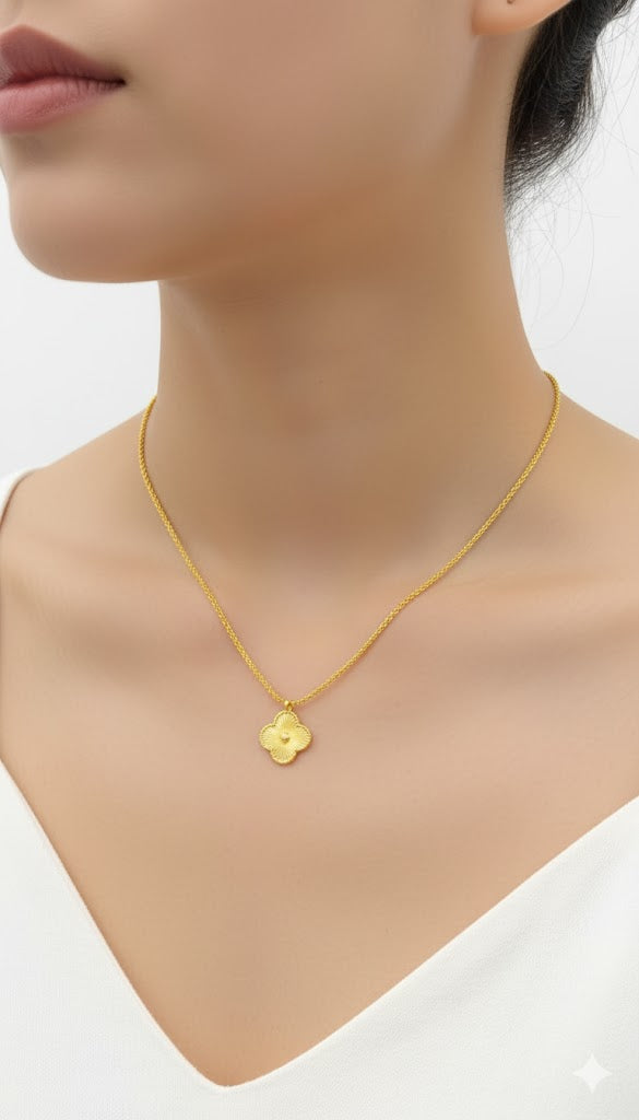 Sweet Flower Pendant Necklace S4857682 - TUZZUT Qatar Online Shopping