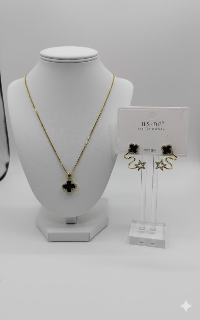 Four Leaf Crystal Clover Necklace Earring Set B-8474 - TUZZUT Qatar Online Shopping