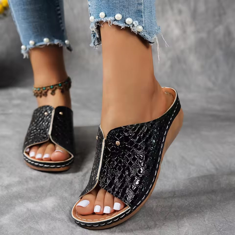 Toe Low Platform Wedges 124184 Toe Low Platform Wedges 124184