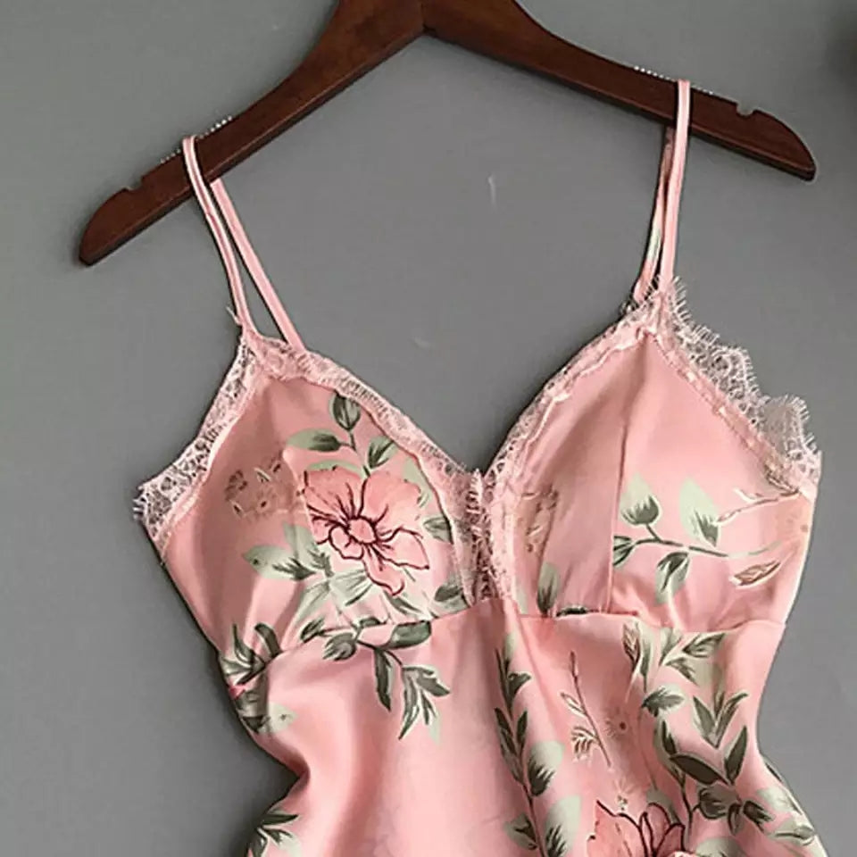 Women’s Floral Printed Lace-Trim Pajama Set (Cami Top + Shorts) Women’s Floral Printed Lace-Trim Pajama Set (Cami Top + Shorts)