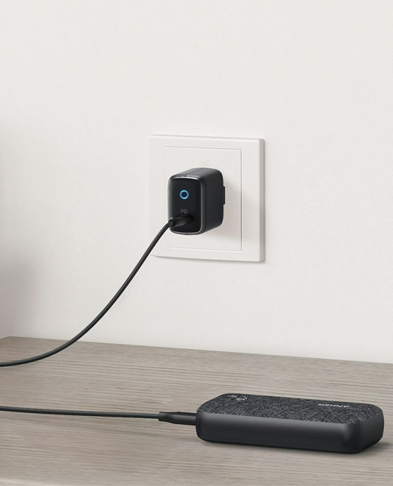 Anker Power Core Metro 10000mah A1246H11 – Black Fabric Anker Power Core Metro 10000mah A1246H11 – Black Fabric