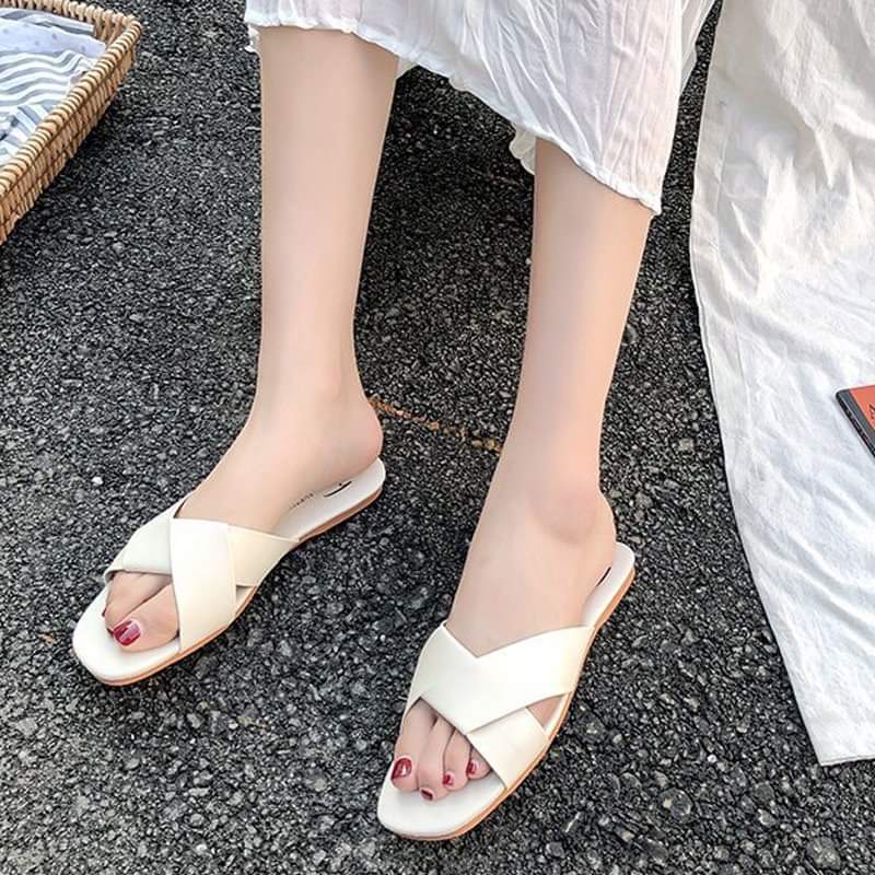 Women’s Korean-style Flat Top Cross-Tied Round Toe Slipper - Tuzzut.com Qatar Online Shopping