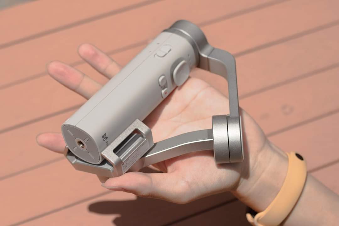 Funsnap Capture π (Pi) 3 Axis Smartphone Handheld Gimbal Stabilizer Funsnap Capture π (Pi) 3 Axis Smartphone Handheld Gimbal Stabilizer