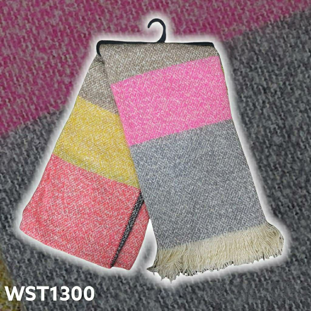 Turkish Women's Winter Woolen Check Shawl Scarf Turkish Women's Winter Woolen Check Shawl Scarf
