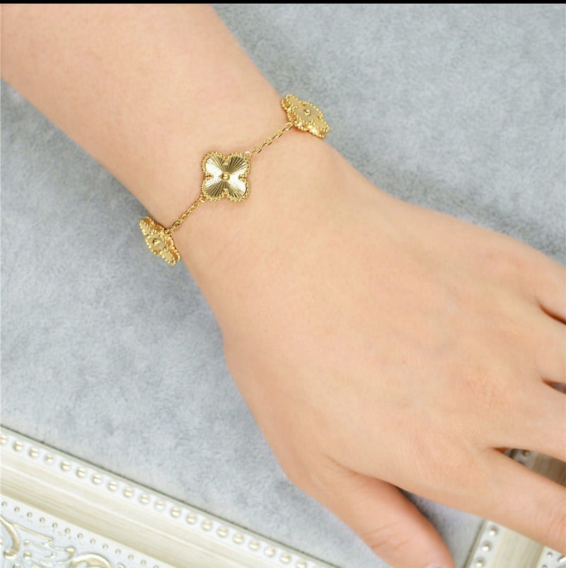 Gold Color Big Crystal Bracelet for Women - Tuzzut.com Qatar Online Shopping