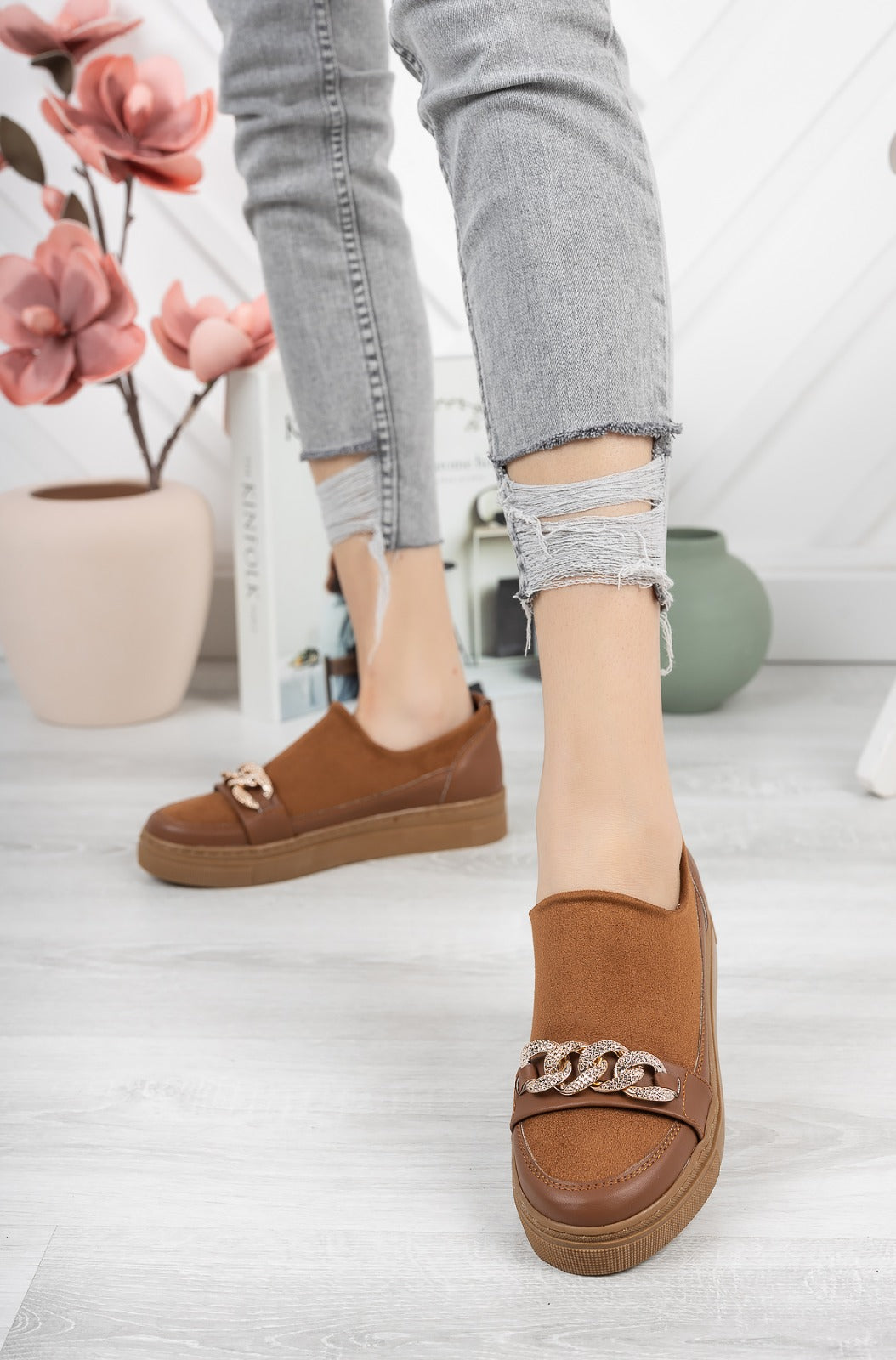 Canvas Chained Vulcanized Slip-on Sneakers Women's Shoes - C330 - Brown Canvas Chained Vulcanized Slip-on Sneakers Women's Shoes - C330 - Brown