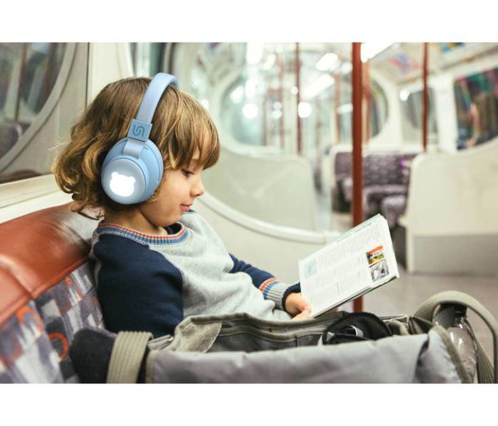 Porodo Soundtec Kids Wireless Over-Ear Headphone with LED Light - Blue - Tuzzut.com Qatar Online Shopping